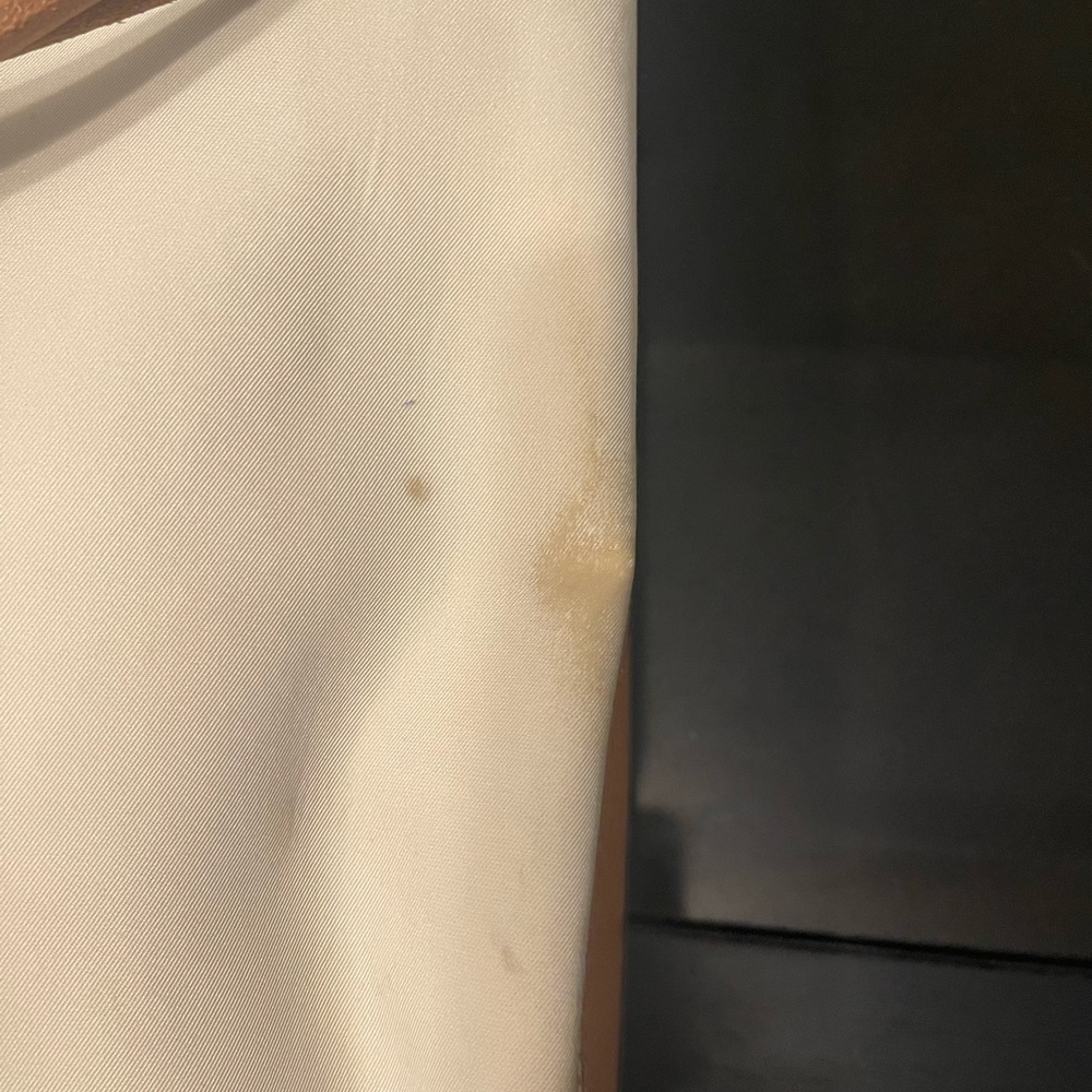 Tod's Elegant Tan and Cream Tote Bag - Picture 9 of 11